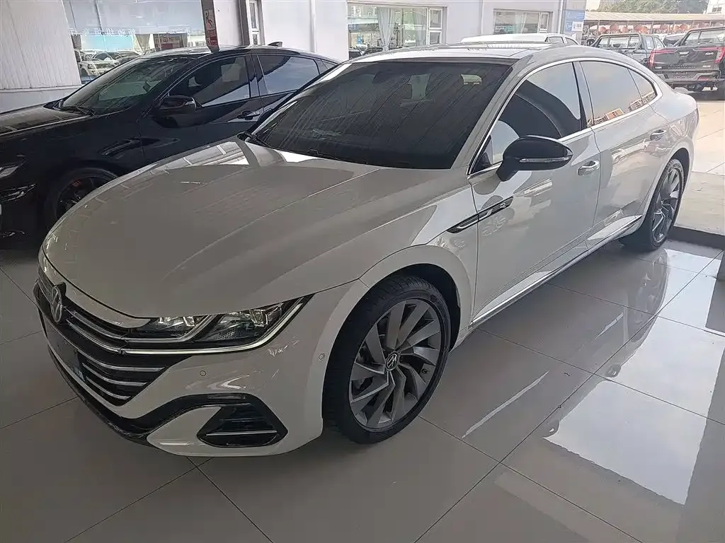 Volkswagen CC — фото 1