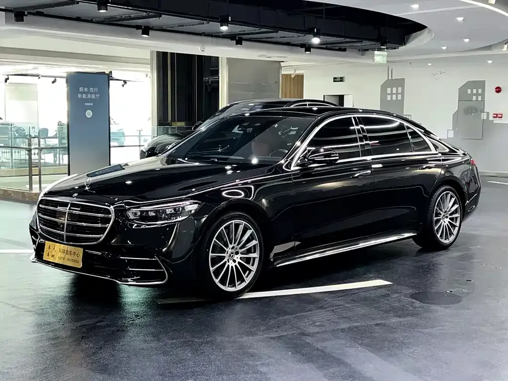 Mercedes-Benz S-Class — фото 1