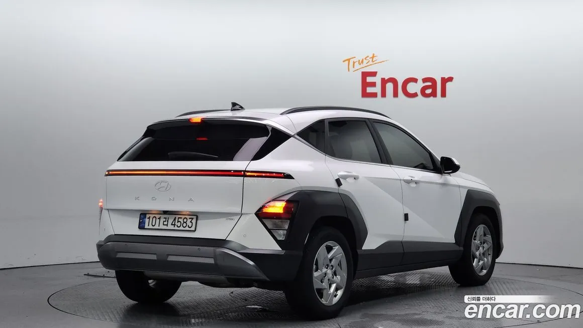 Hyundai Kona — фото 2