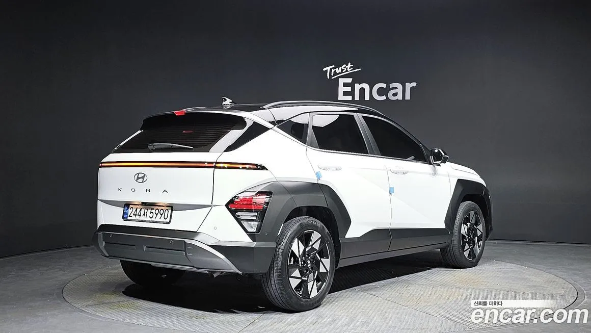 Hyundai Kona — фото 2