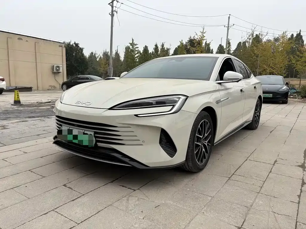 BYD Seal 07 DM-i — фото 1