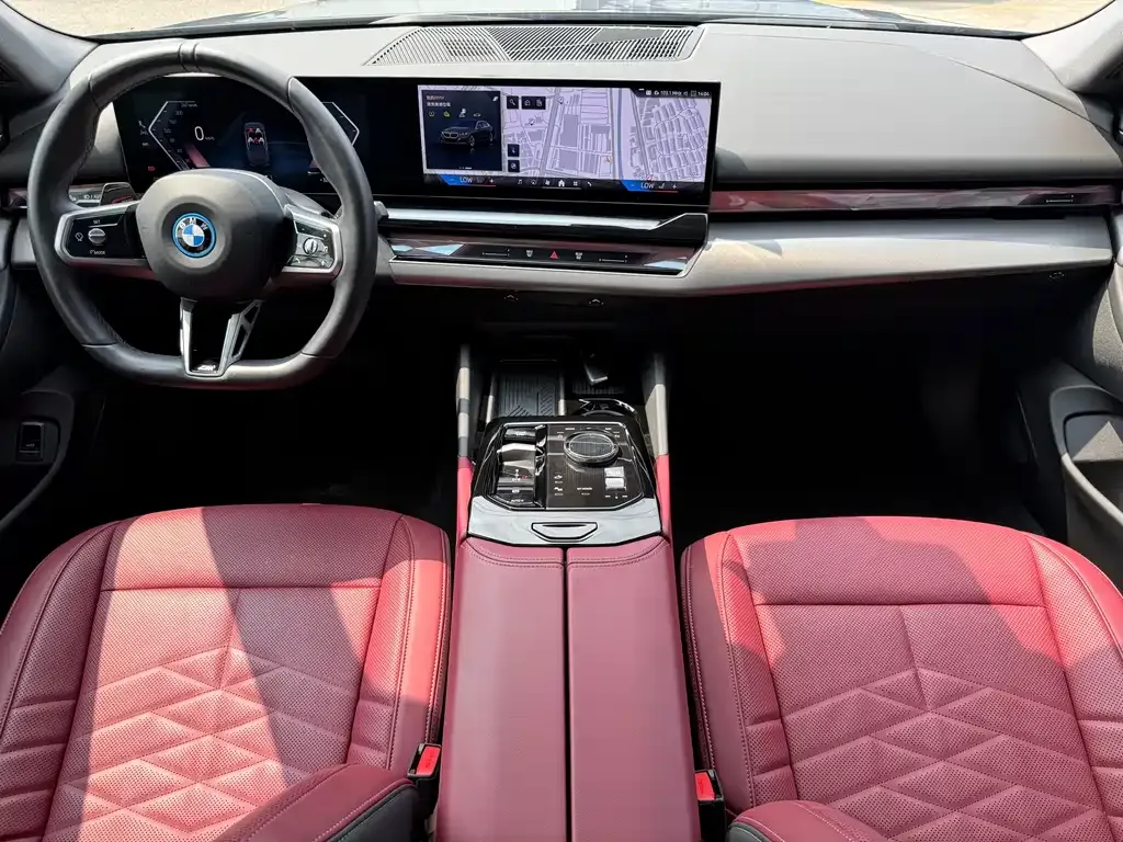 BMW i5 — фото 6