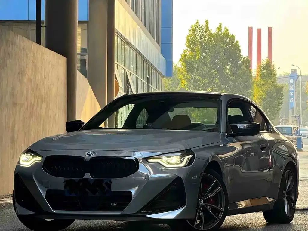 BMW M240i — фото 1