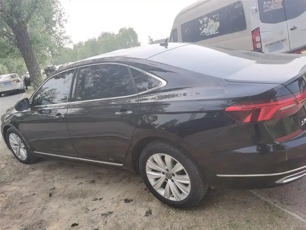 Volkswagen Passat — фото 5