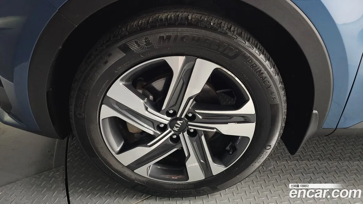 Kia Sorento — фото 5