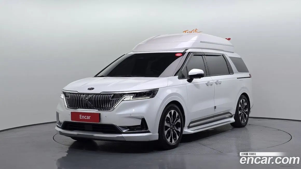 Kia Carnival — фото 1