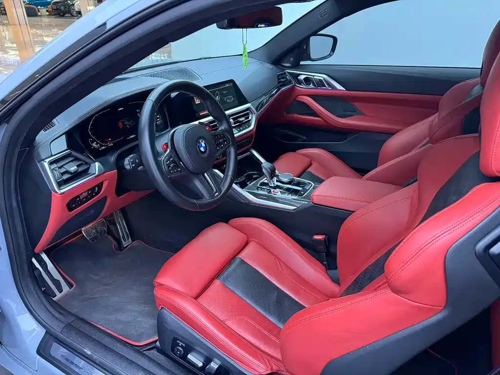 BMW M4 — фото 4