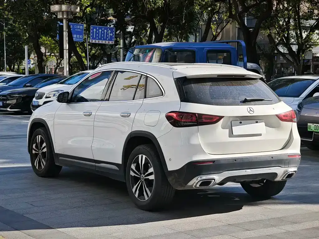 Mercedes-Benz GLA — фото 9
