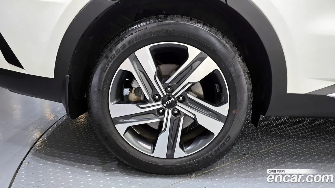 Kia Sorento — фото 5