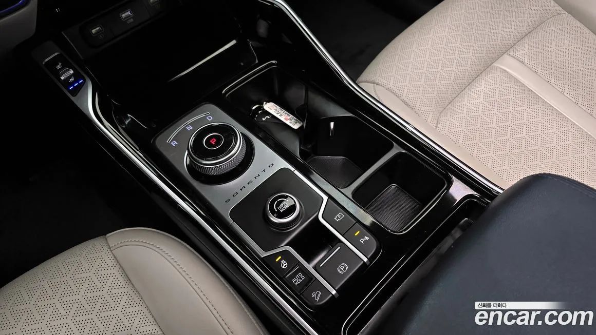Kia Sorento — фото 9