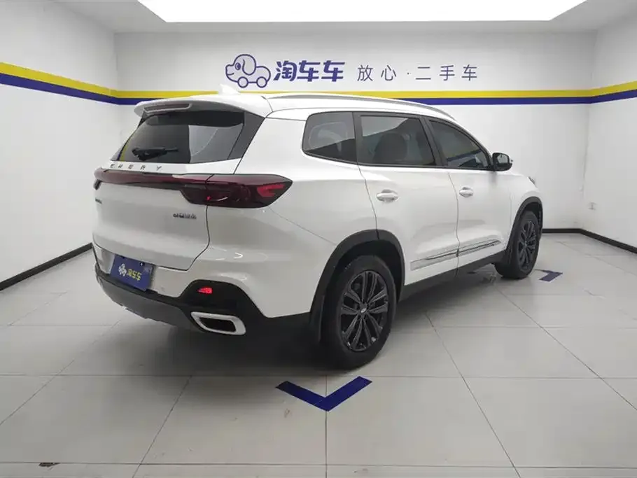 Chery Tiggo 8 — фото 3