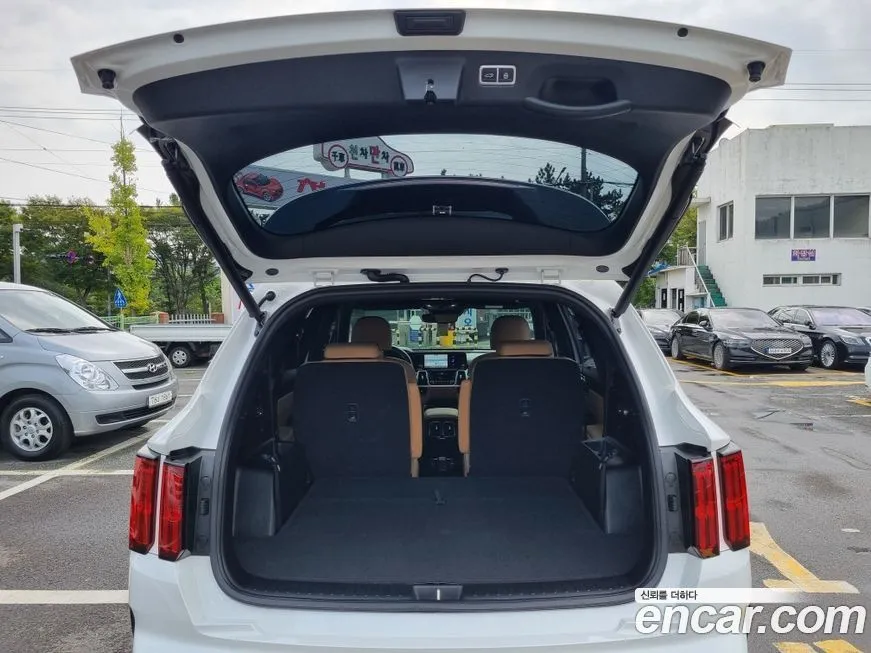 Kia Sorento — фото 5