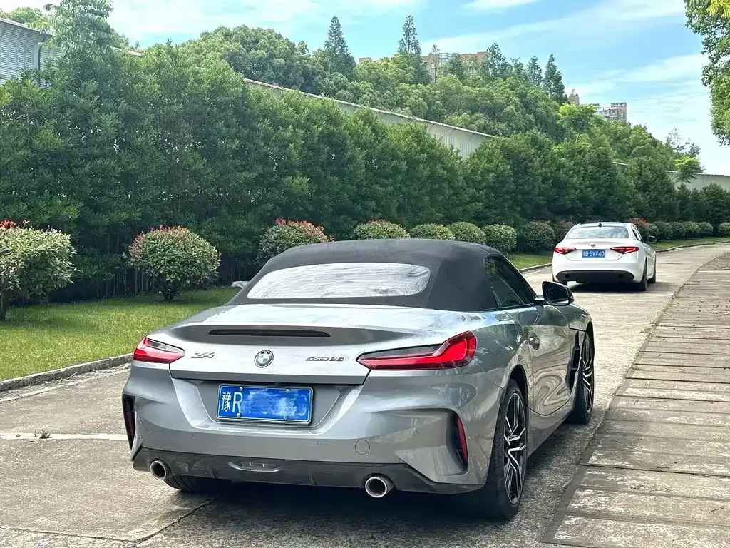 BMW Z4 — фото 9