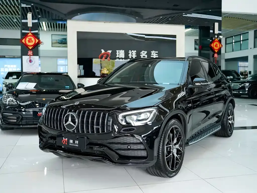 Mercedes-Benz GLC AMG — фото 1