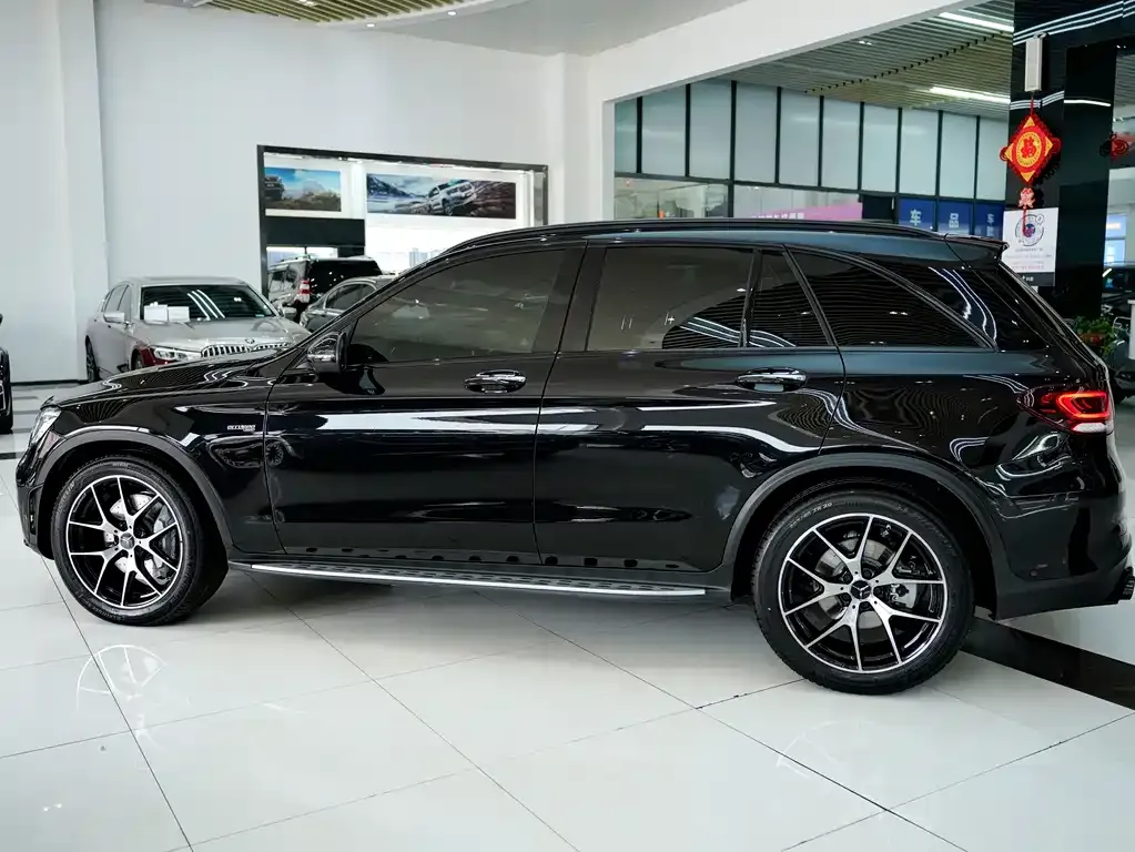 Mercedes-Benz GLC AMG — фото 4