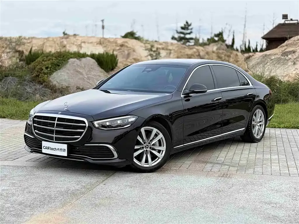 Mercedes-Benz S-Class — фото 1
