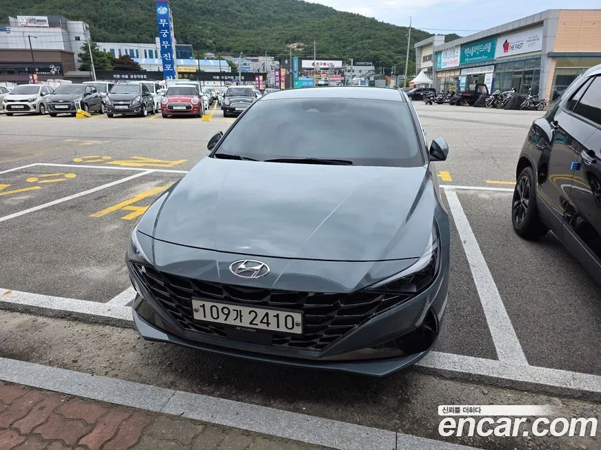 Hyundai AVANTE — фото 1