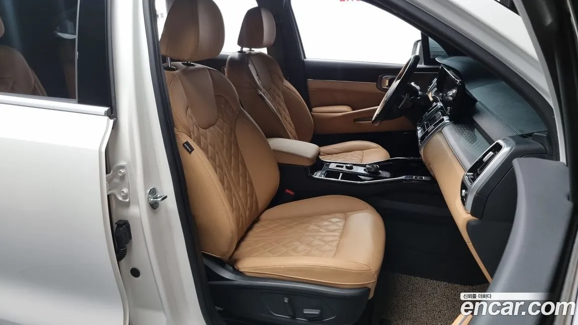 Kia Sorento — фото 10