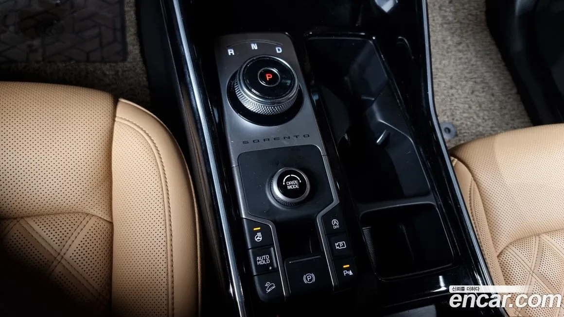Kia Sorento — фото 9