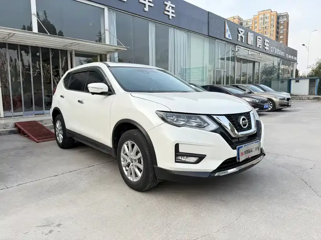 Nissan X-Trail — фото 2