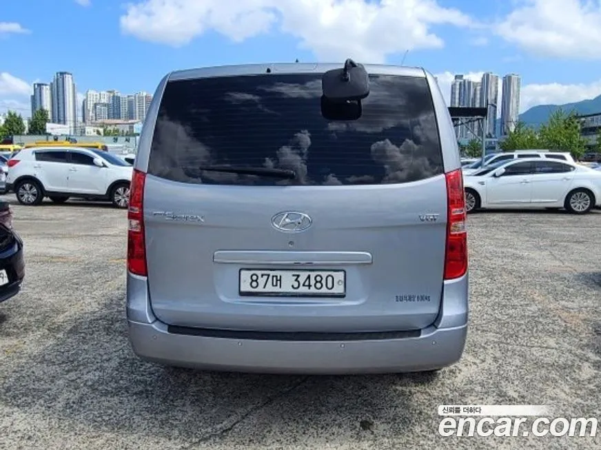 Hyundai Starex — фото 4