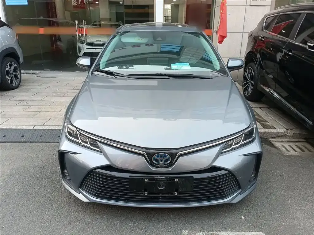 Toyota Corolla — фото 3