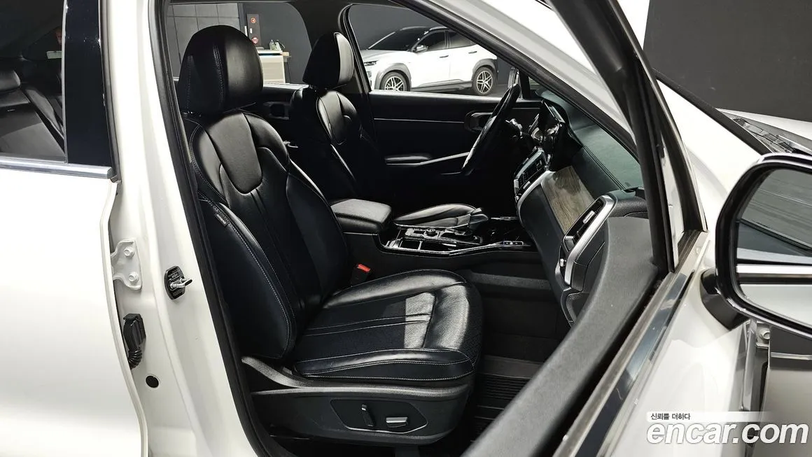 Kia Sorento — фото 10