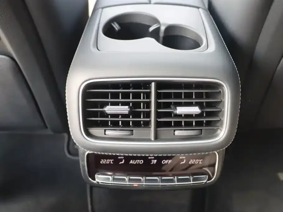 Mercedes-Benz GLS AMG — фото 10