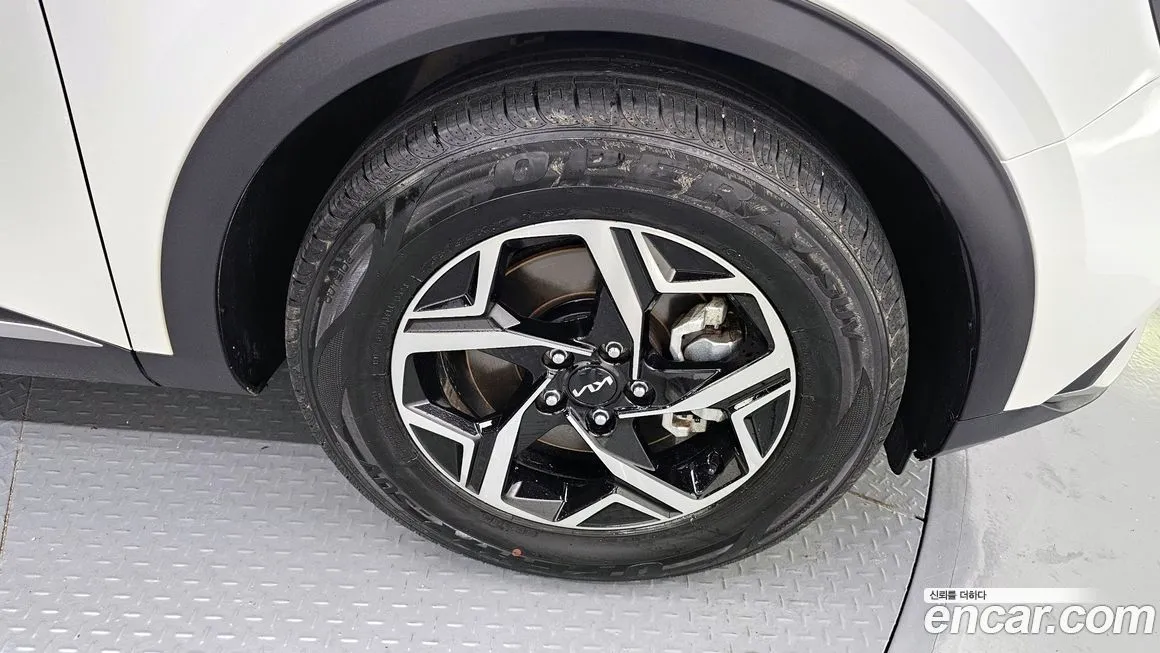 Kia Sportage — фото 5