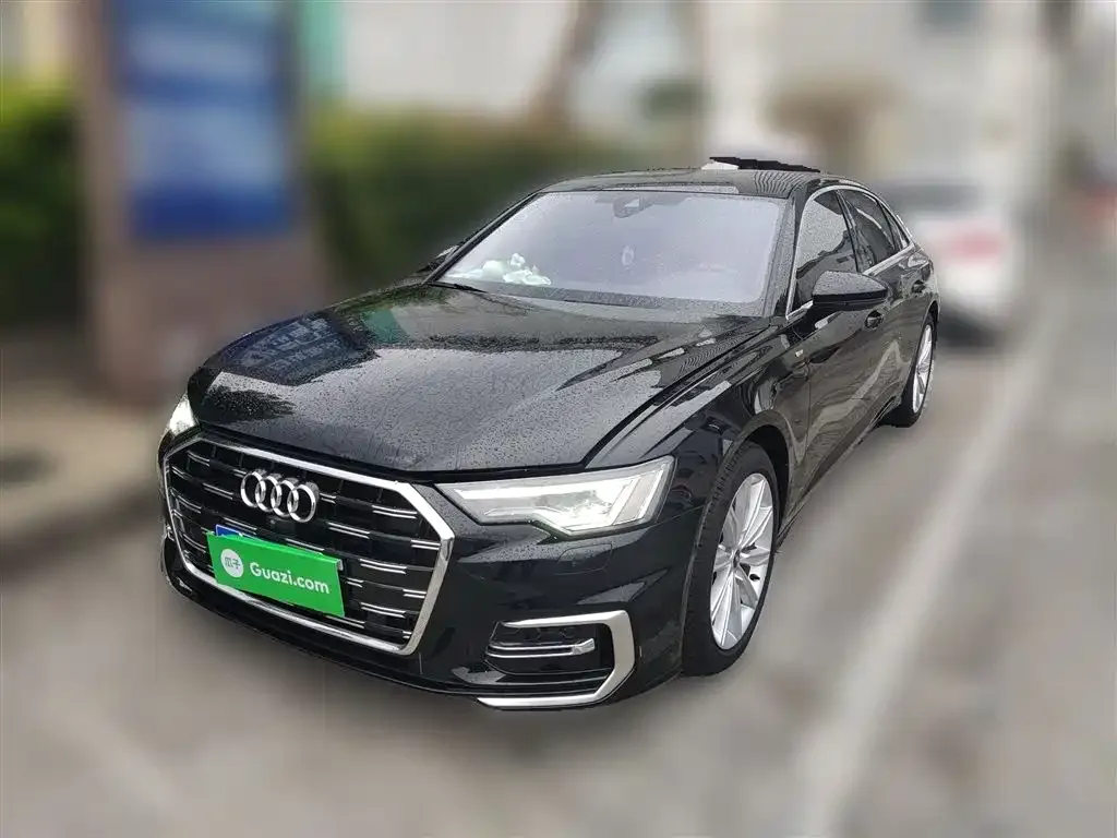 Audi A6L — фото 1