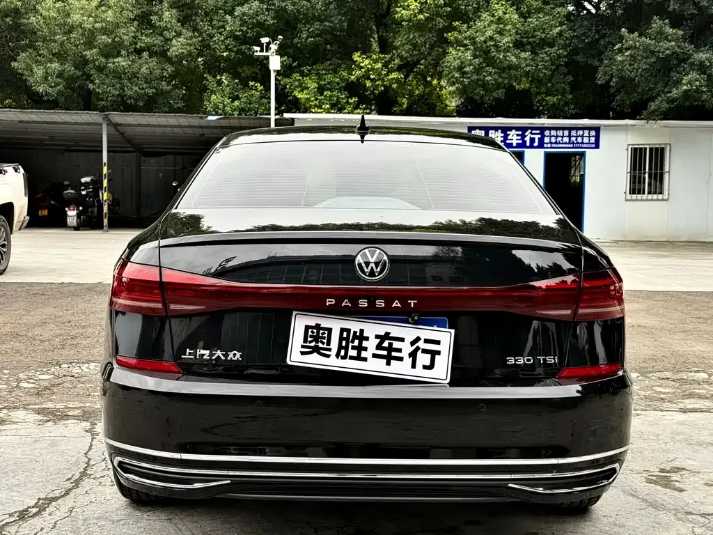 Volkswagen Passat — фото 8
