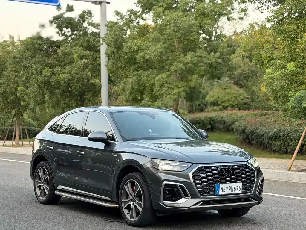 Audi Q5L Sportback — фото 3