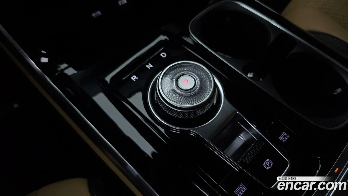 Kia Carnival — фото 9