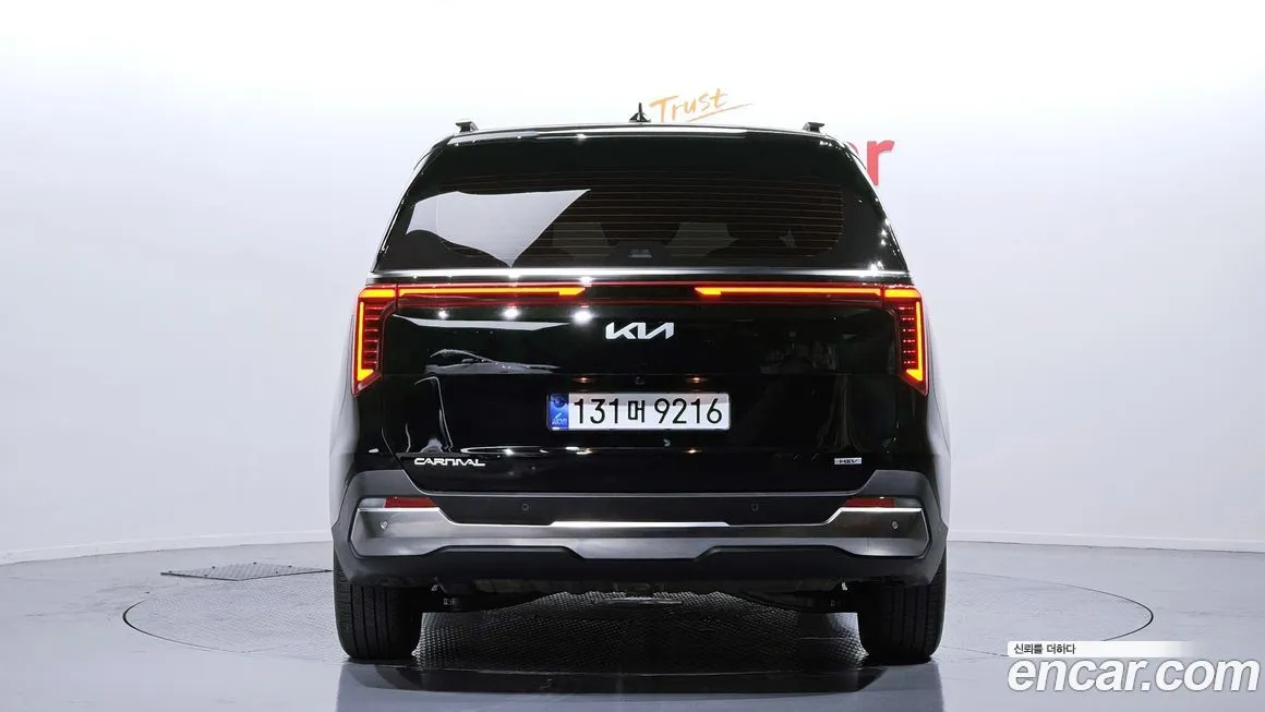 Kia Carnival — фото 4