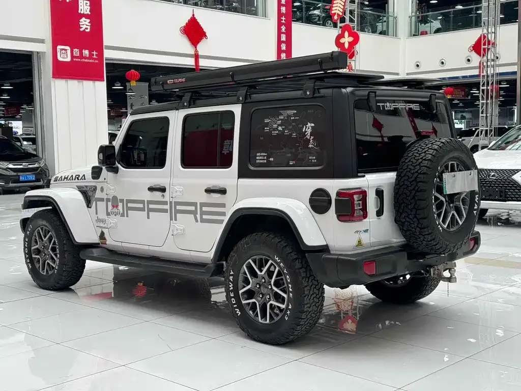 Jeep Wrangler PHEV — фото 7