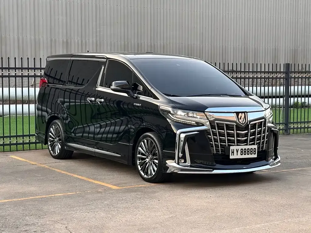 Toyota Vellfire — фото 3