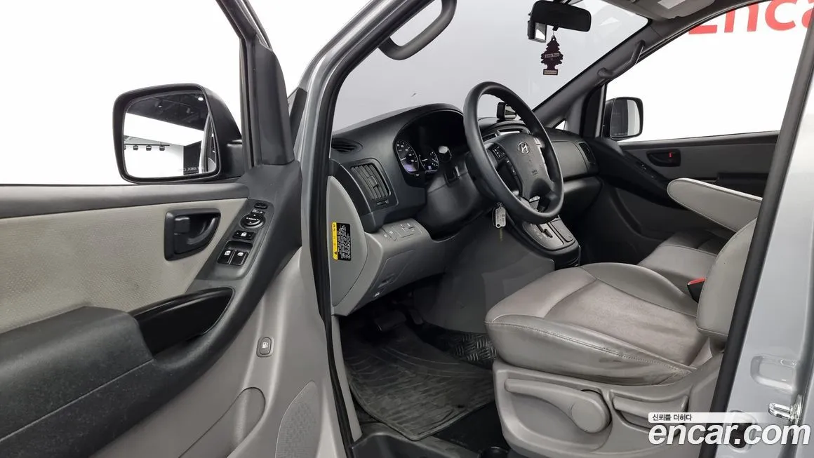 Hyundai Starex — фото 10