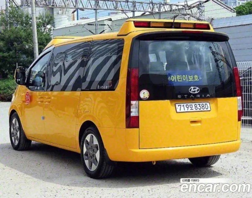Hyundai Staria — фото 3