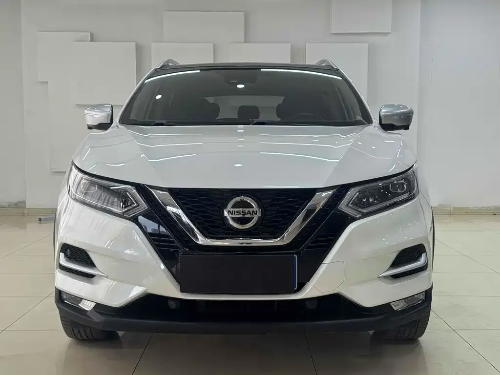 Nissan Qashqai — фото 2