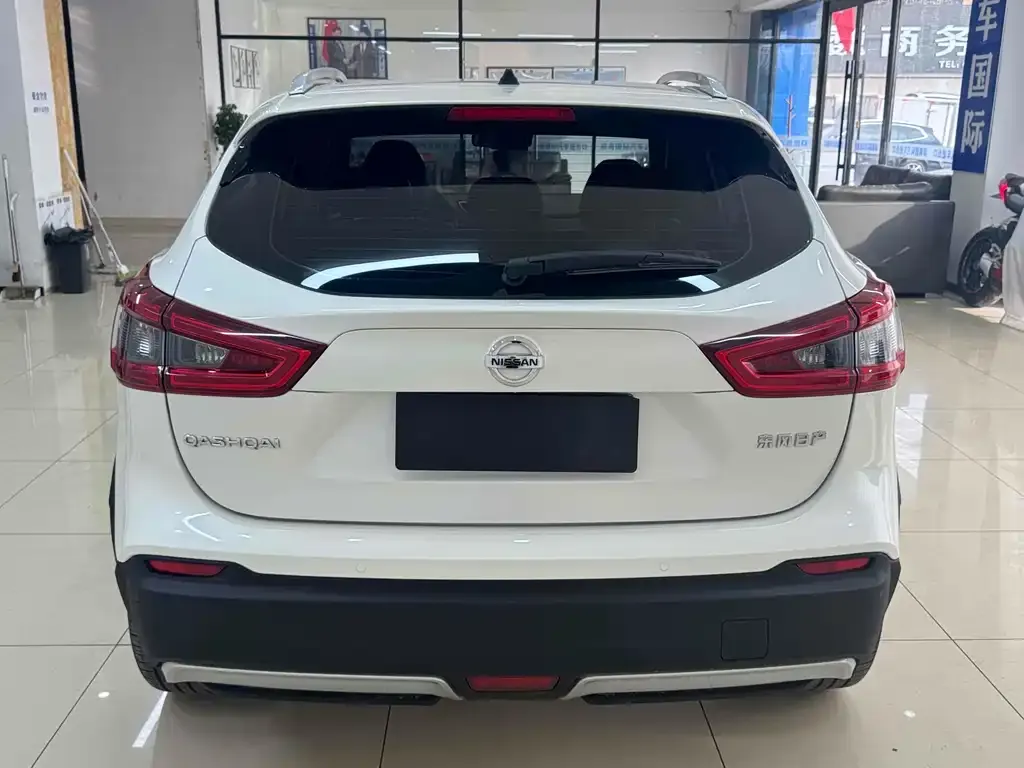 Nissan Qashqai — фото 5