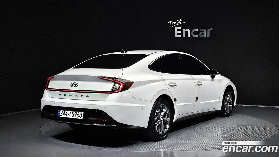 Hyundai Sonata — фото 2