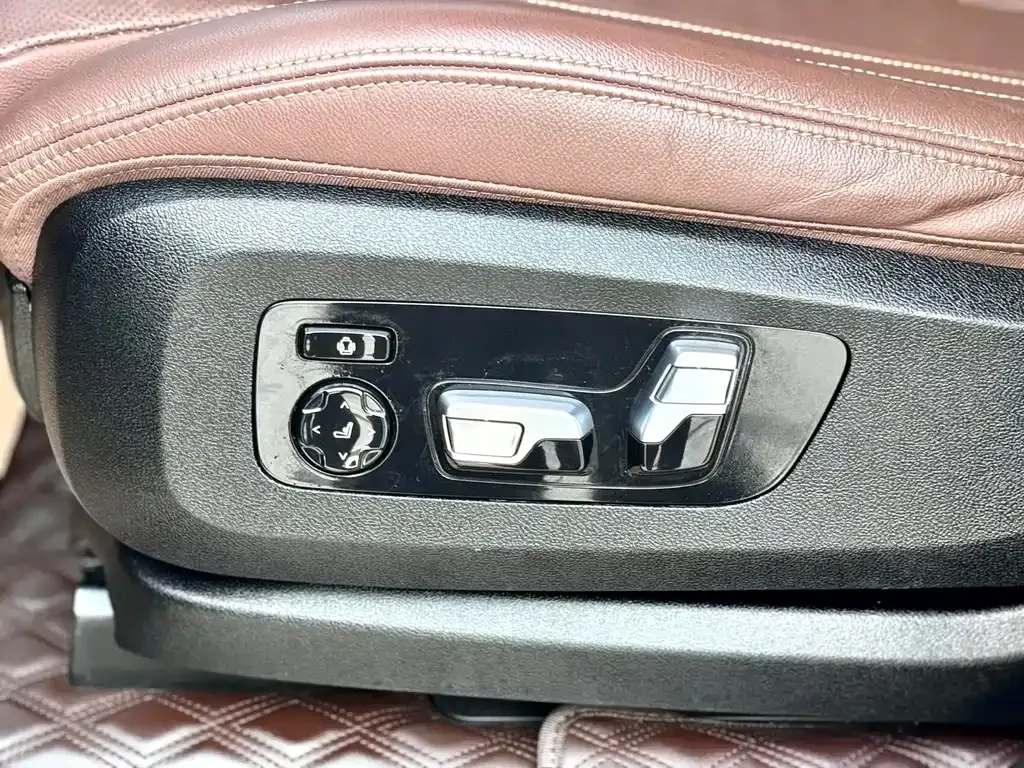 BMW X5 (Import) — фото 10