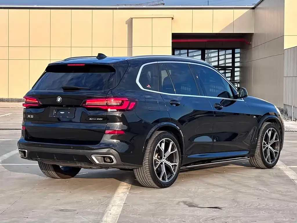 BMW X5 (Import) — фото 5