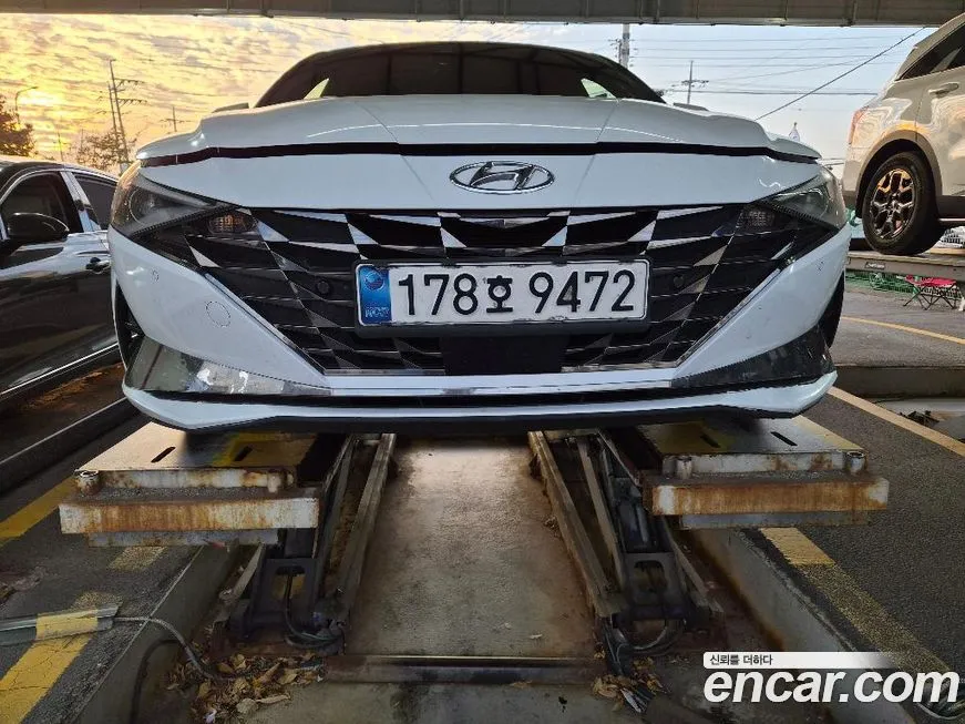 Hyundai AVANTE — фото 1