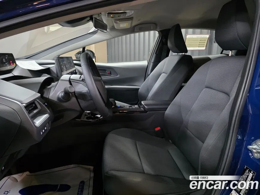 Toyota Prius — фото 10