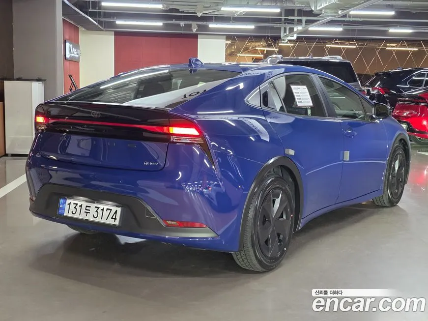 Toyota Prius — фото 2