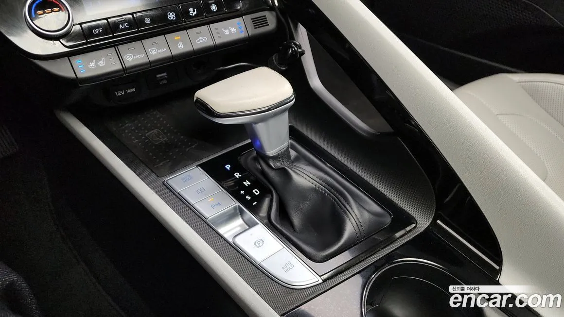 Hyundai AVANTE — фото 9