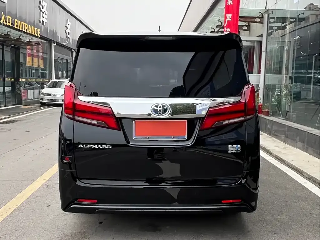 Toyota Alphard — фото 5