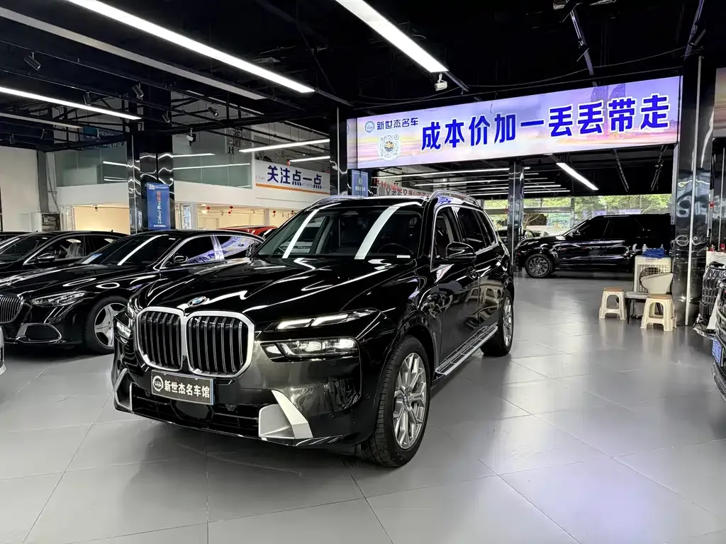 BMW X7 — фото 1