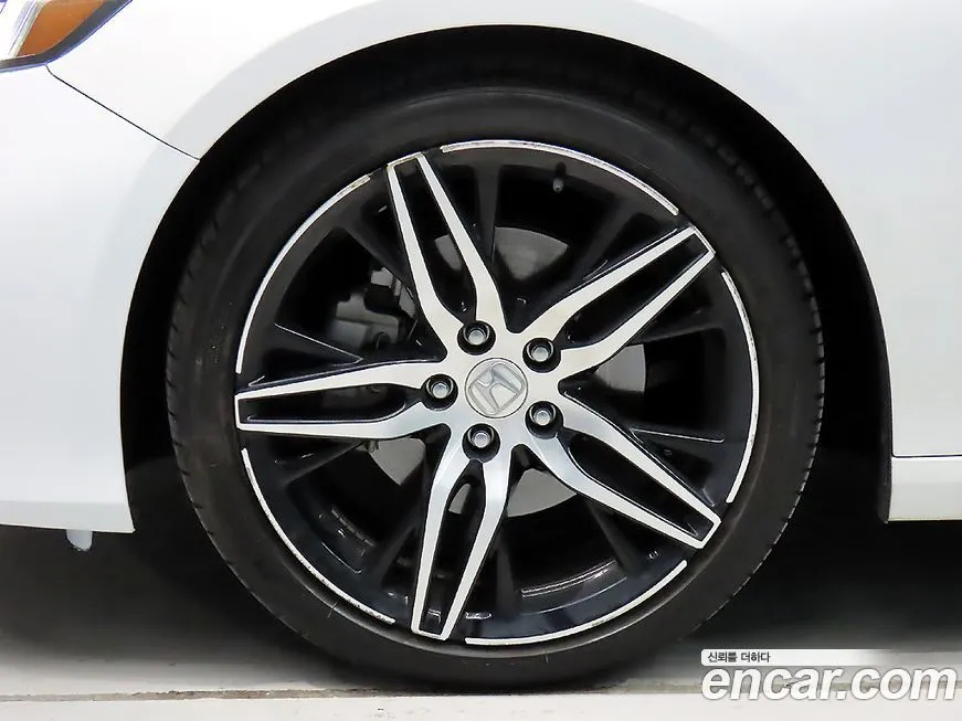 Honda Accord — фото 5